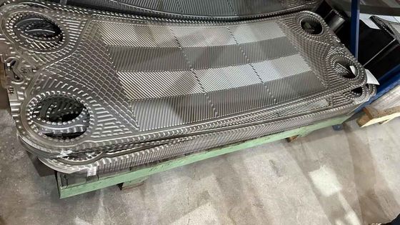 Plaques d'échangeur de chaleur GEA sur mesure Fabriquées à partir de matériau en titane